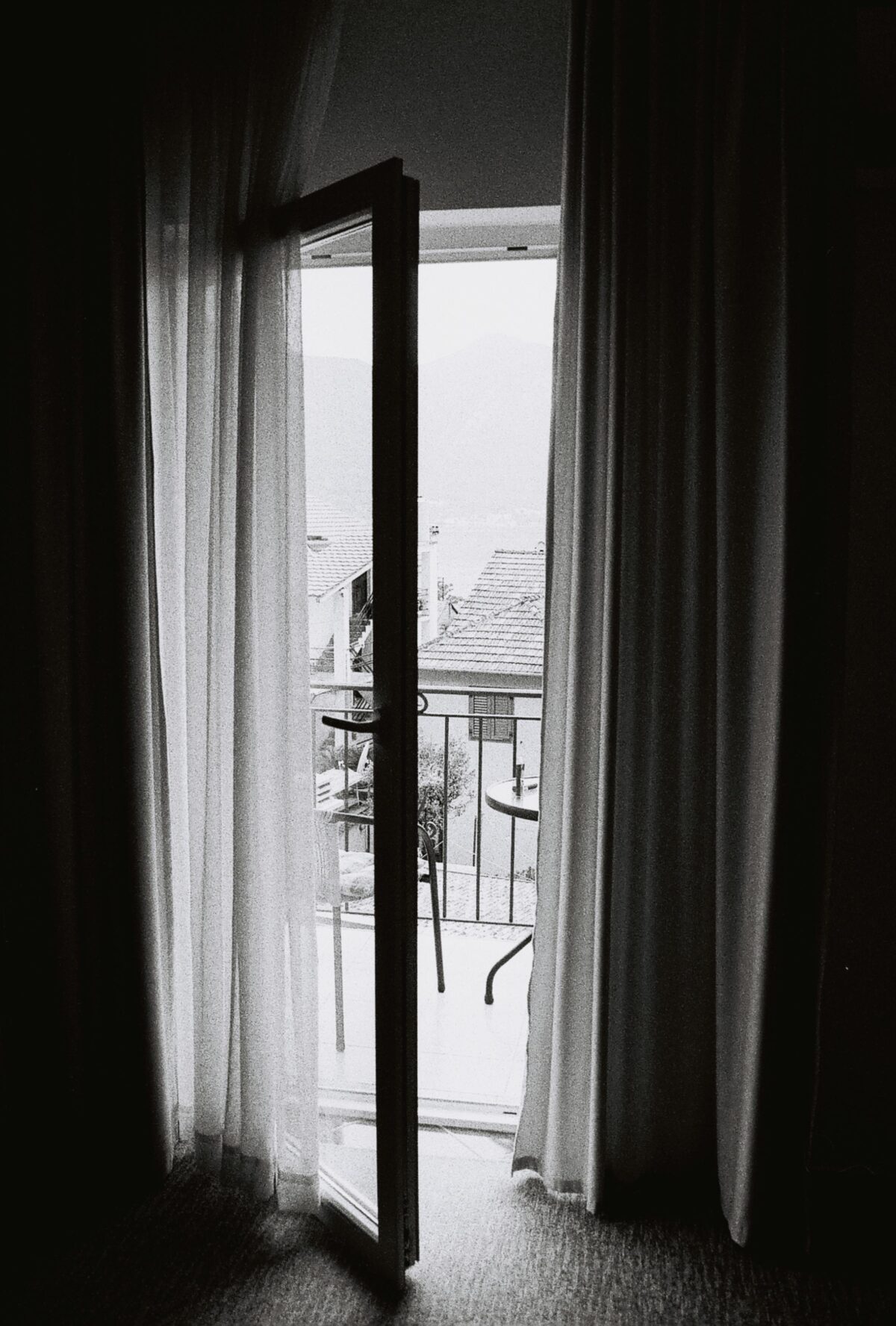 Plastikiniai langai daugiabučiams – greitas užsakymas ir montavimas