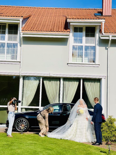 NuomaJums: prabangių automobilių nuoma Vilniuje su vairuotoju